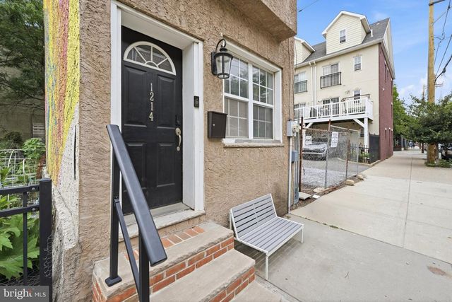 1214 S 4TH ST, Philadelphia, PA 19147