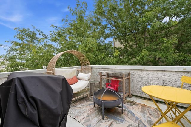 1214 S 4TH ST, Philadelphia, PA 19147