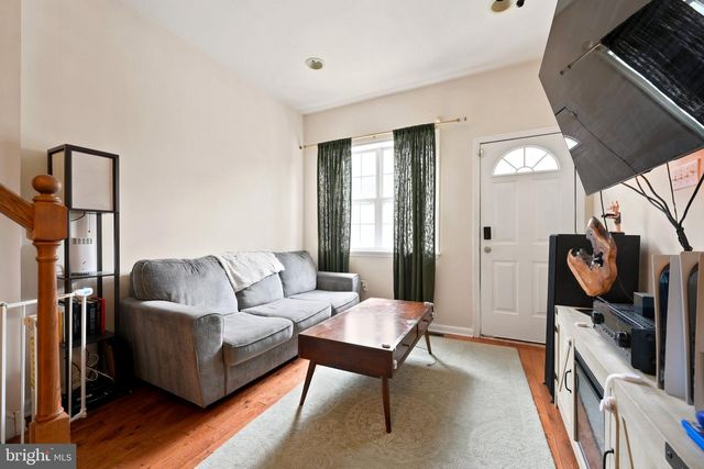 1214 S 4TH ST, Philadelphia, PA 19147