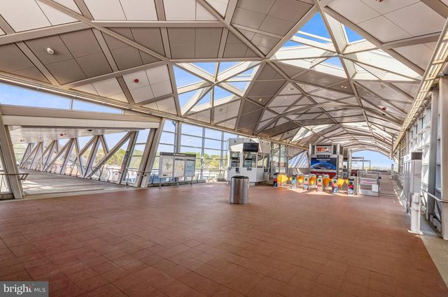 1318 KURTZ RD, Mclean, VA 22101