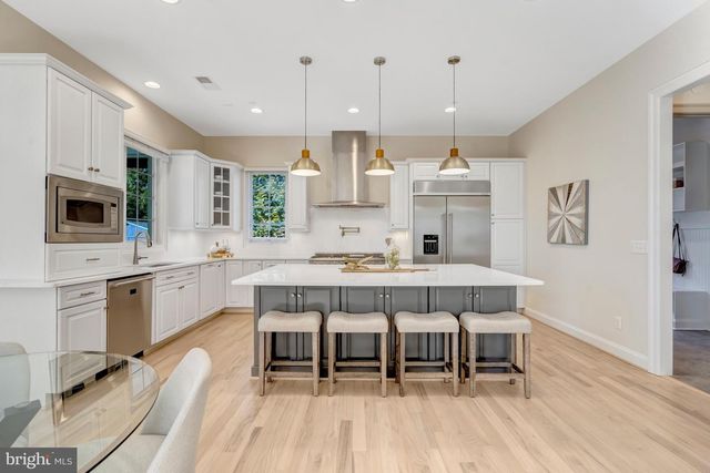 1318 KURTZ RD, Mclean, VA 22101