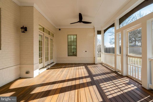 1318 KURTZ RD, Mclean, VA 22101