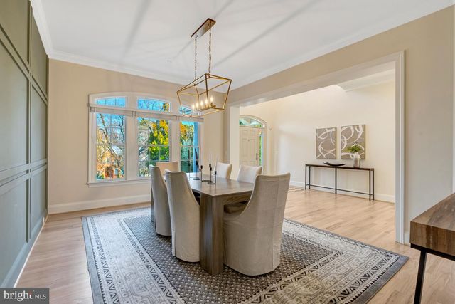 1318 KURTZ RD, Mclean, VA 22101