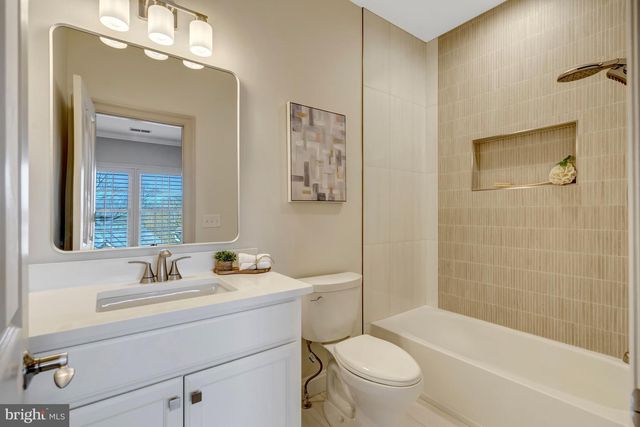 1318 KURTZ RD, Mclean, VA 22101