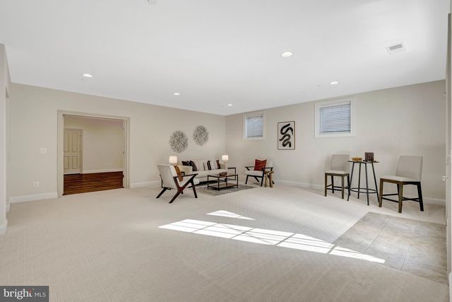 1318 KURTZ RD, Mclean, VA 22101