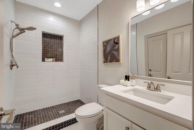 1318 KURTZ RD, Mclean, VA 22101