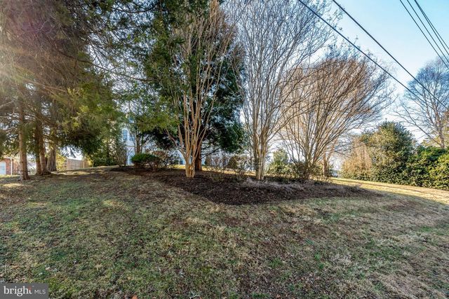 1318 KURTZ RD, Mclean, VA 22101