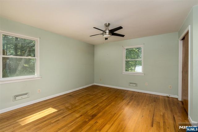 23 Cabot Lane, Kinnelon Borough, NJ 07405