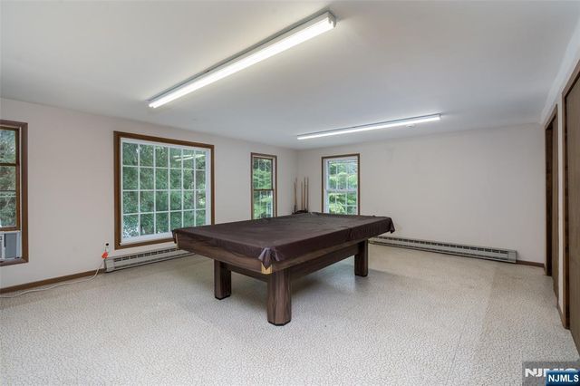 23 Cabot Lane, Kinnelon Borough, NJ 07405