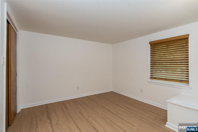 23 Cabot Lane, Kinnelon Borough, NJ 07405