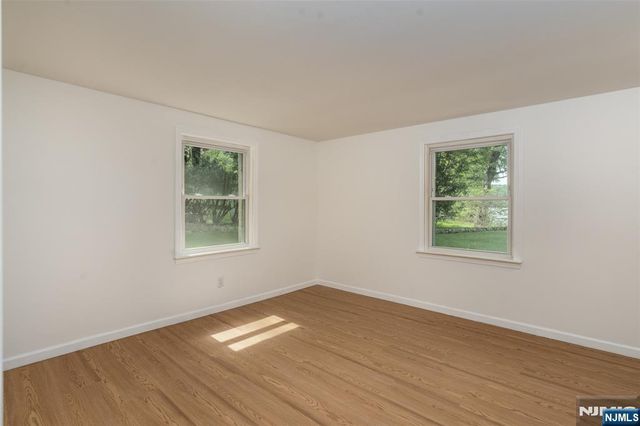 23 Cabot Lane, Kinnelon Borough, NJ 07405