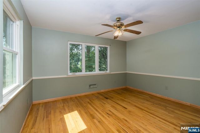 23 Cabot Lane, Kinnelon Borough, NJ 07405