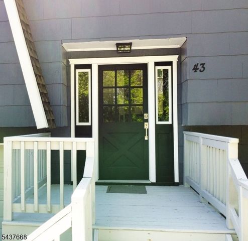 43 Courtland Dr, Wantage Twp., NJ 07461