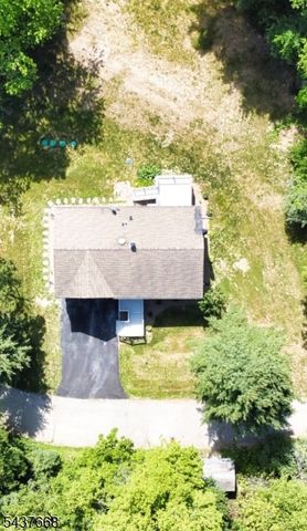 43 Courtland Dr, Wantage Twp., NJ 07461