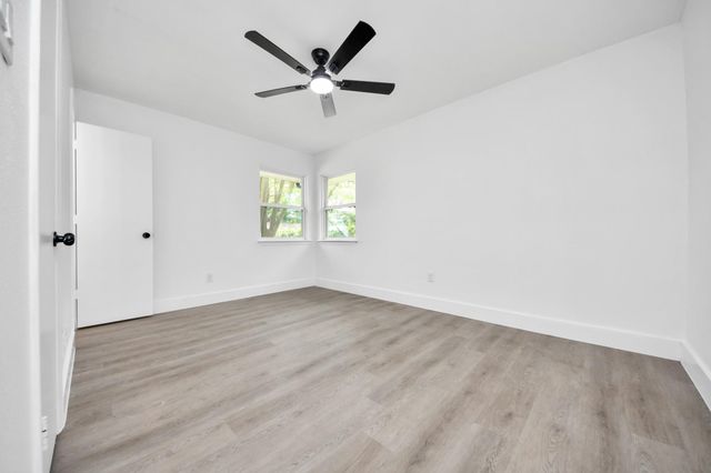 11222 Cliffwood Drive, Houston, TX 77035