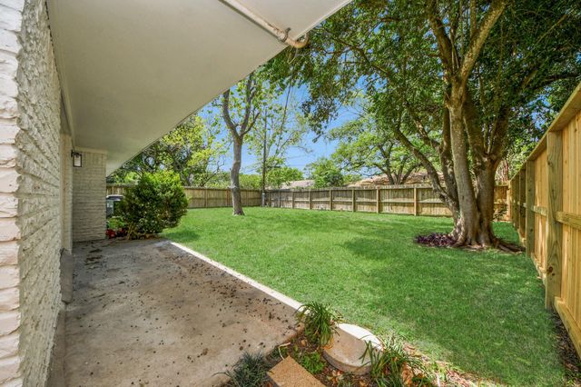 11222 Cliffwood Drive, Houston, TX 77035