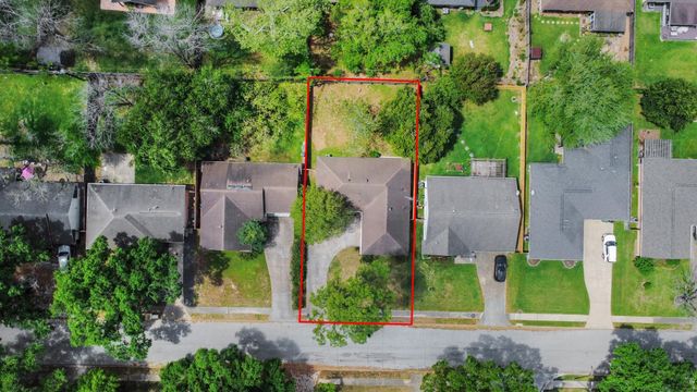 11222 Cliffwood Drive, Houston, TX 77035