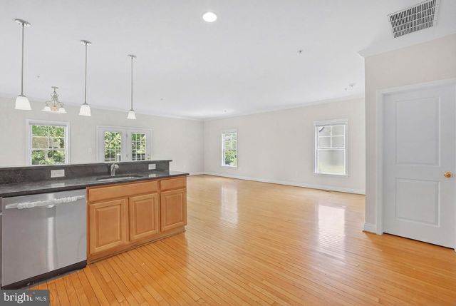 4702 TECUMSEH ST, College Park, MD 20740