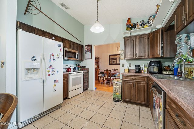 2372 Mitchell Island Road, Deltona, FL 32738