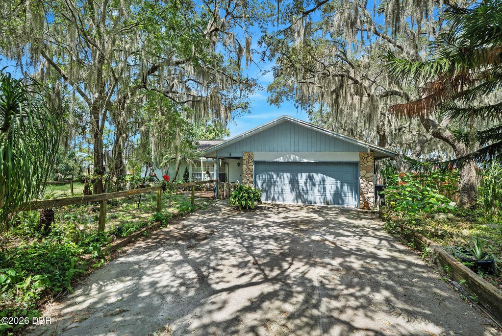 2372 Mitchell Island Road, Deltona, FL 32738