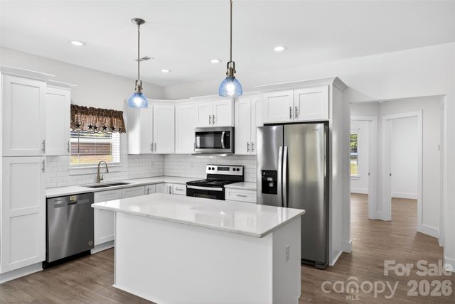 138 Kasler Road, Cowpens, SC 29330