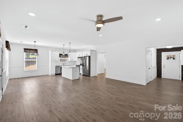 138 Kasler Road, Cowpens, SC 29330