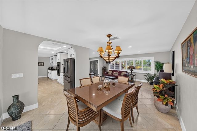 1812 SE 37th TER, Cape Coral, FL 33904