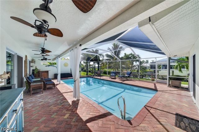 1812 SE 37th TER, Cape Coral, FL 33904