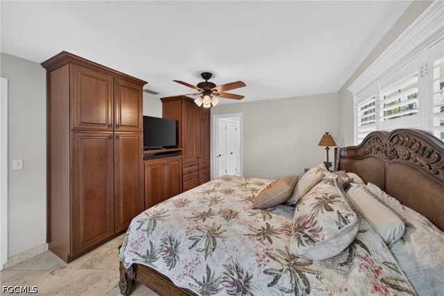 1812 SE 37th TER, Cape Coral, FL 33904