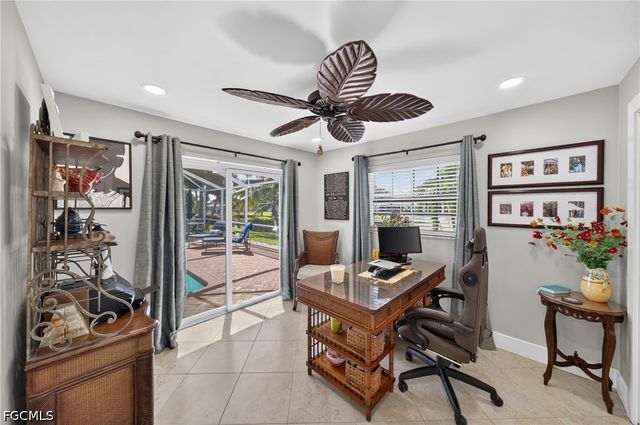 1812 SE 37th TER, Cape Coral, FL 33904
