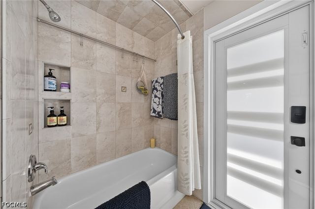 1812 SE 37th TER, Cape Coral, FL 33904