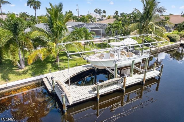 1812 SE 37th TER, Cape Coral, FL 33904