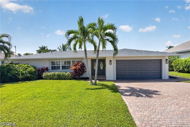 1812 SE 37th TER, Cape Coral, FL 33904