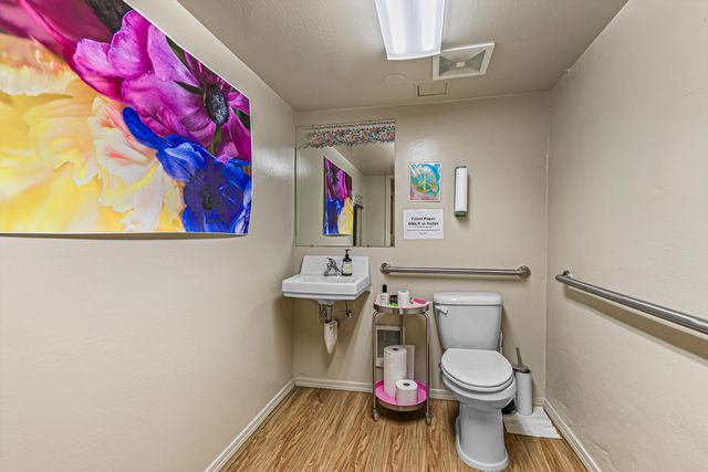 275 E Main Street, Ashland, OR 97520