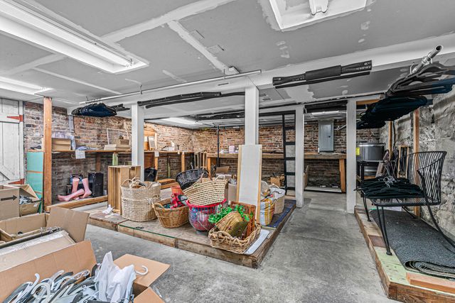 275 E Main Street, Ashland, OR 97520