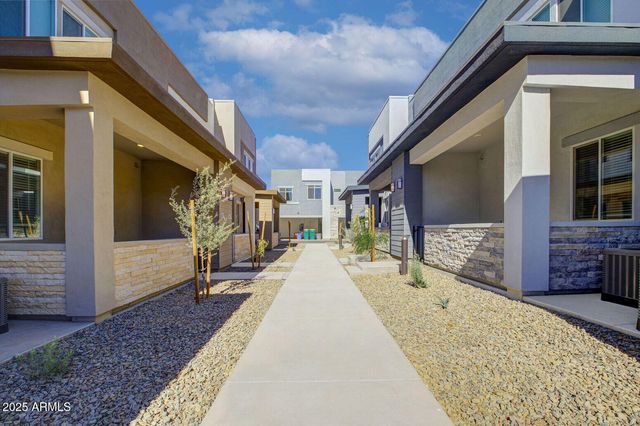 16830 N 141st Avenue 3A, Surprise, AZ 85374