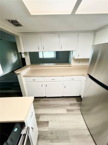 8917 SW 104TH PLACE, Ocala, FL 34481