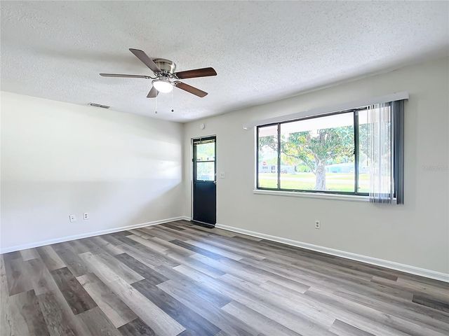 8917 SW 104TH PLACE, Ocala, FL 34481