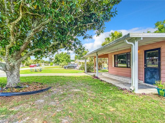 8917 SW 104TH PLACE, Ocala, FL 34481