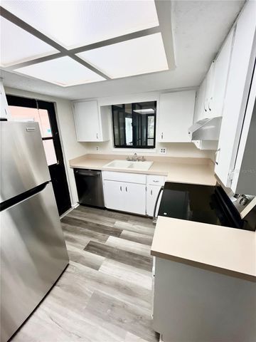 8917 SW 104TH PLACE, Ocala, FL 34481