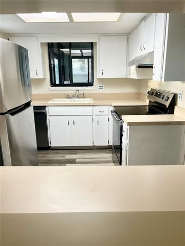 8917 SW 104TH PLACE, Ocala, FL 34481