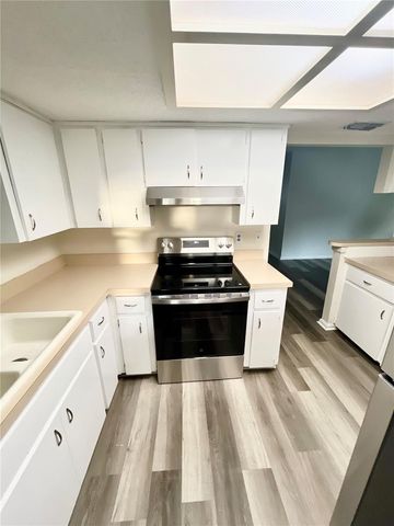 8917 SW 104TH PLACE, Ocala, FL 34481