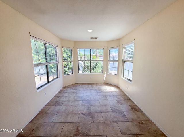 10813 W WILSHIRE Drive, Avondale, AZ 85392