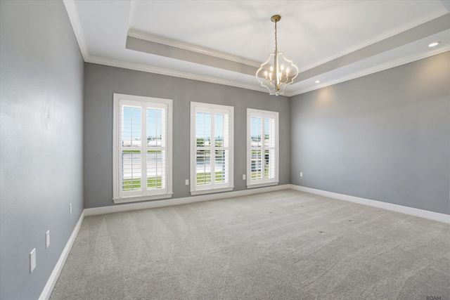13383 Williamsburg Dr, Walker, LA 70785