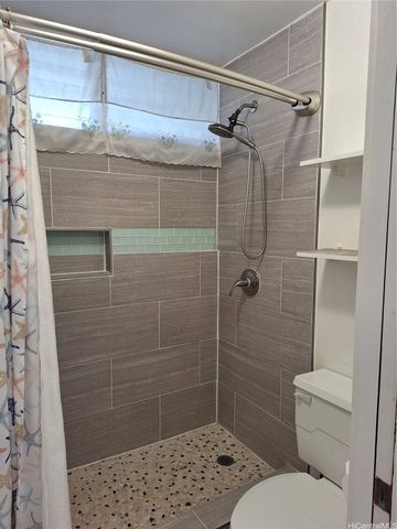 98-360 Koauka Loop 219, Aiea, HI 96701