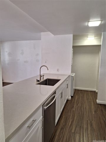 98-360 Koauka Loop 219, Aiea, HI 96701