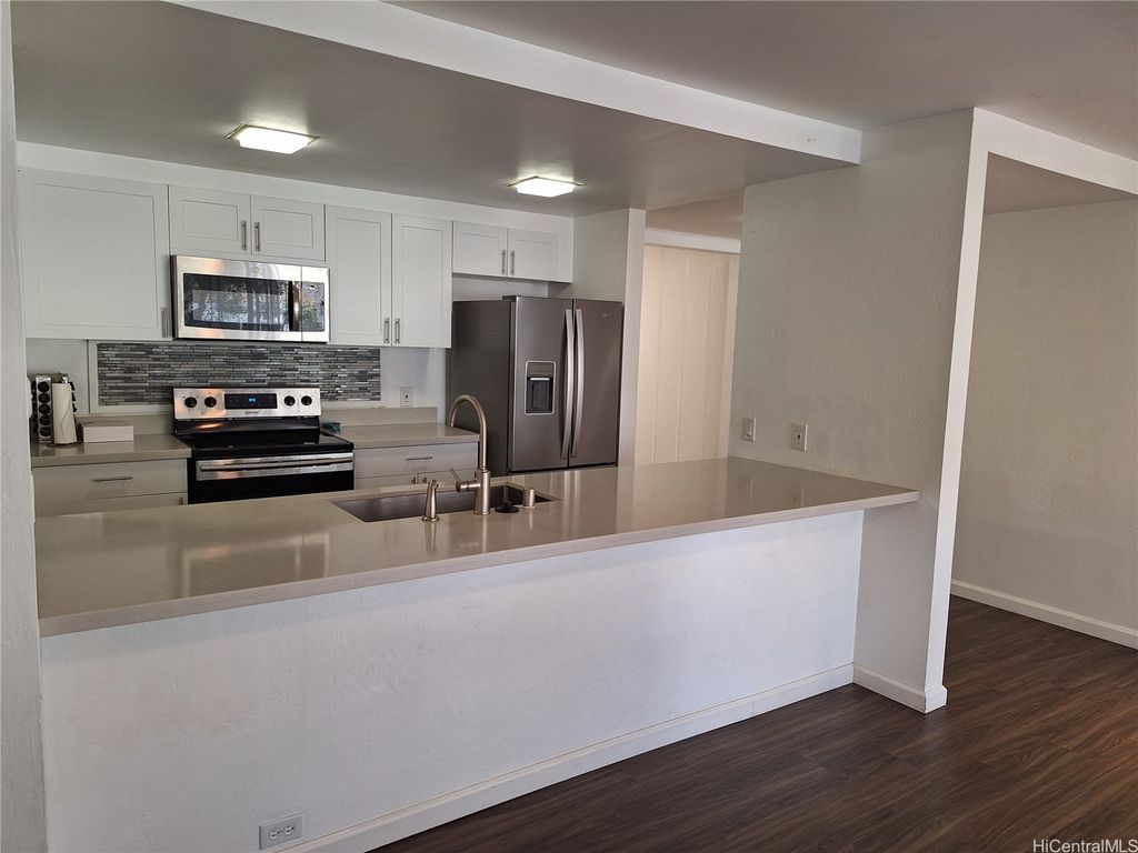 98-360 Koauka Loop 219, Aiea, HI 96701