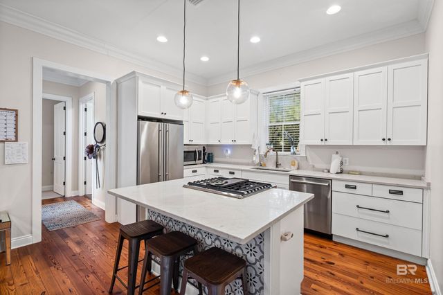 556 Johnson Avenue, Fairhope, AL 36532