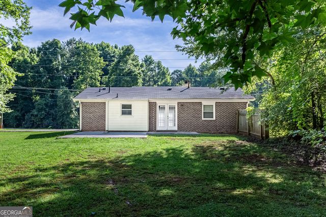 1046 Country Club Road, Newnan, GA 30263
