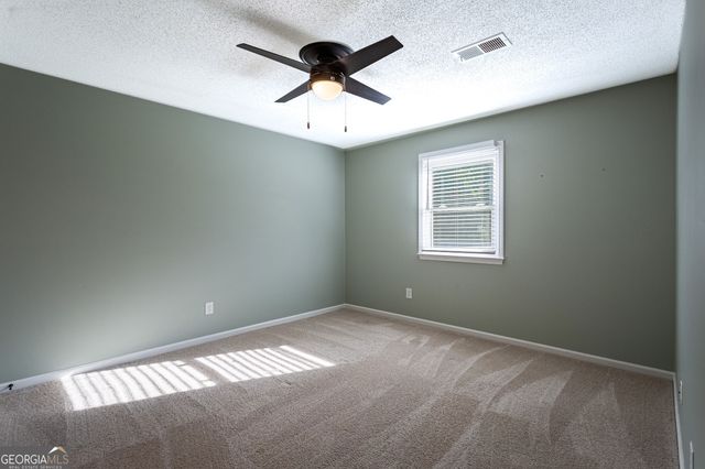 1046 Country Club Road, Newnan, GA 30263